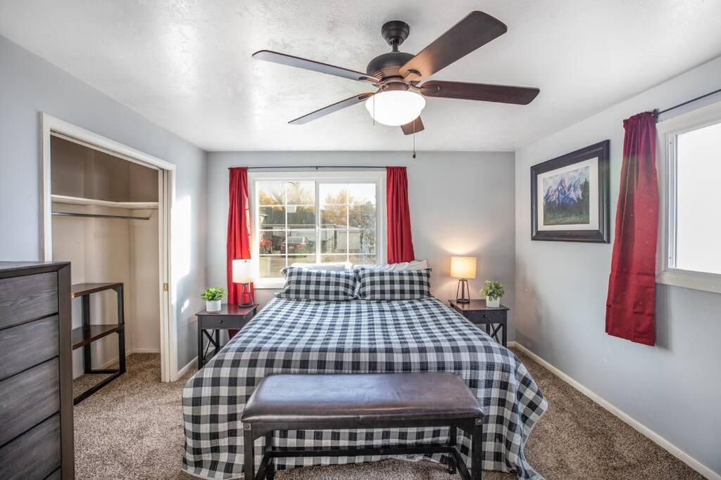 Pet Friendly Millcreek Home Close To Downtown/Mtns Salt Lake City Eksteriør billede